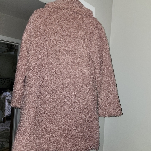 Chicwish Adorable warm and cozy knee length coat - Picture 3 of 5